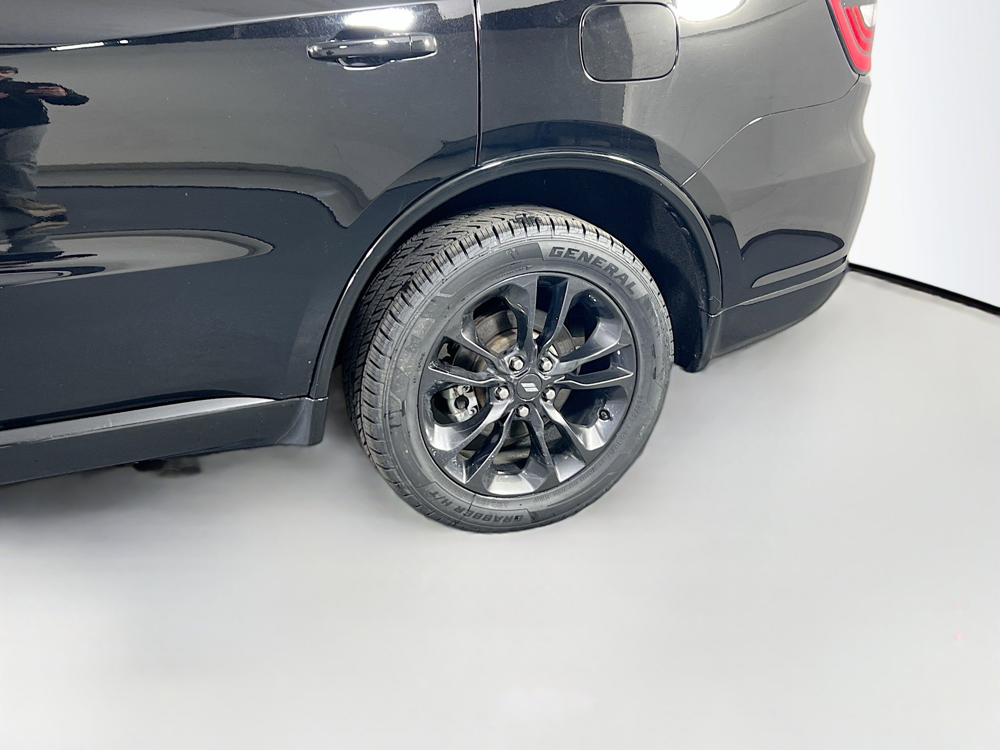 Used 2022 Dodge Durango SXT w/ Blacktop Package image 29