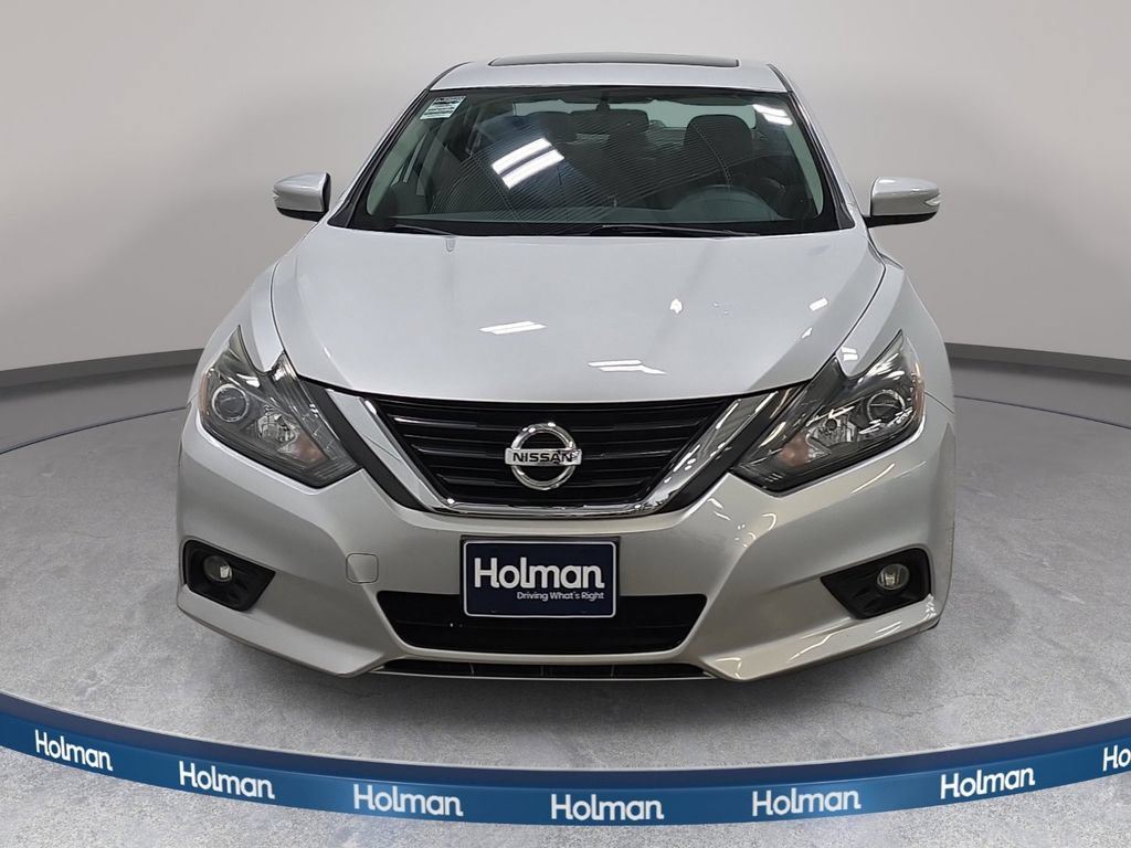 Used 2016 Nissan Altima 2.5 SL w/ 2.5 Technology w/LED Package FWD image 3
