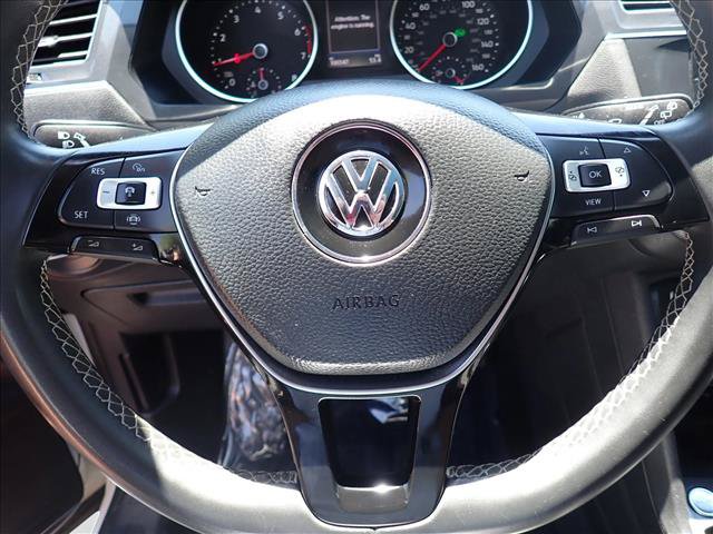 Used 2021 Volkswagen Tiguan SE w/ Panoramic Sunroof Package AWD/4WD image 16