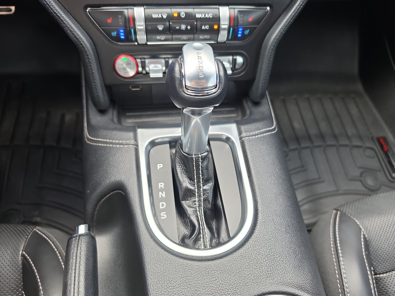 Used 2019 Ford Mustang GT Premium w/ Equipment Group 401A RWD image 20