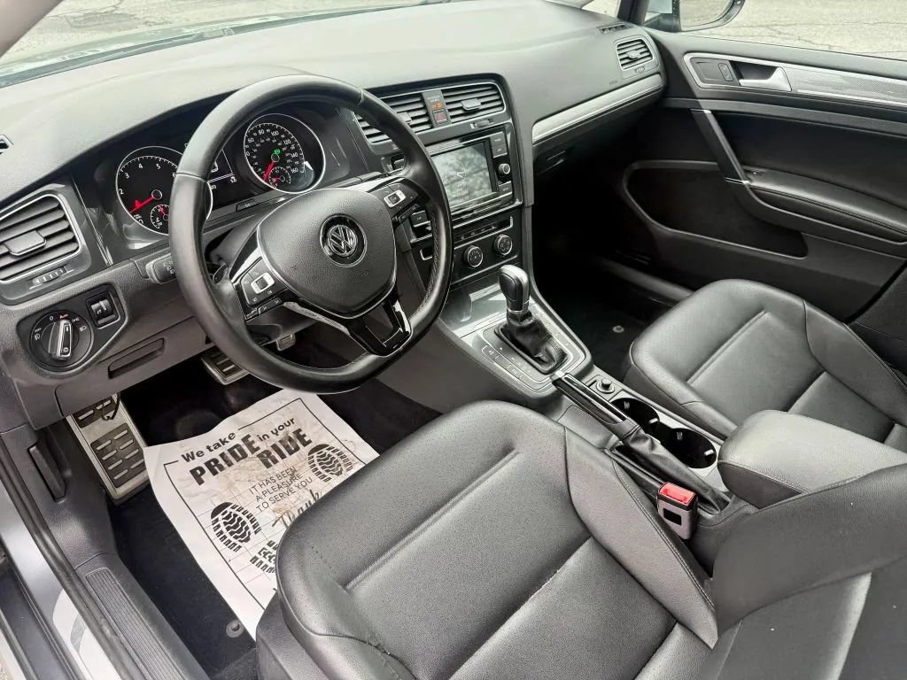 Used 2018 Volkswagen Golf Alltrack S AWD/4WD image 2