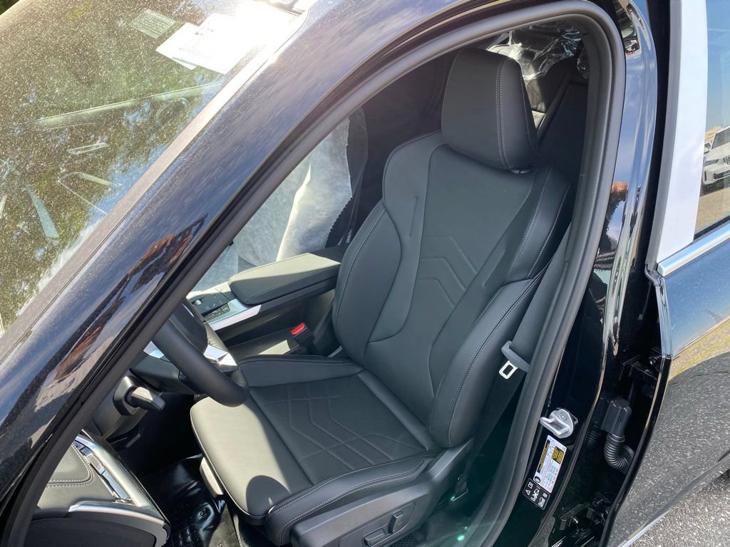 New 2026 BMW X1 xDrive28i w/ Technology Package AWD/4WD image 11