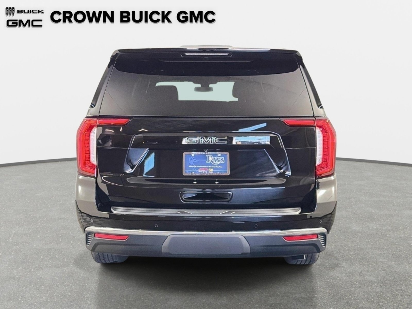 Certified 2022 GMC Yukon SLT w/ SLT Premium Package AWD/4WD image 6