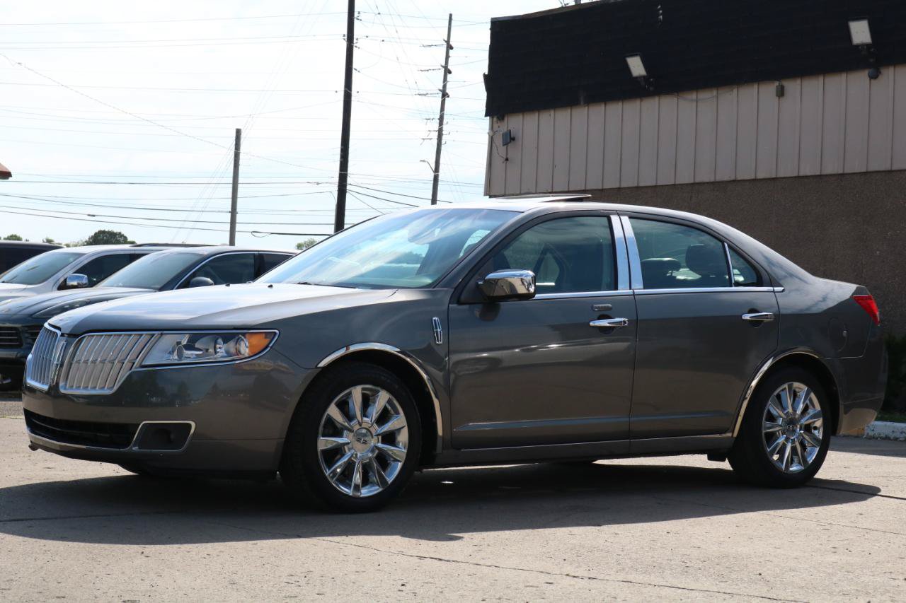 Used 2011 Lincoln MKZ FWD image 18