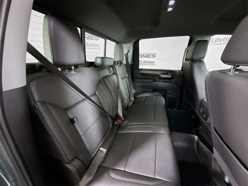 Used 2025 Chevrolet Silverado 3500 LT w/ Safety Package image 30