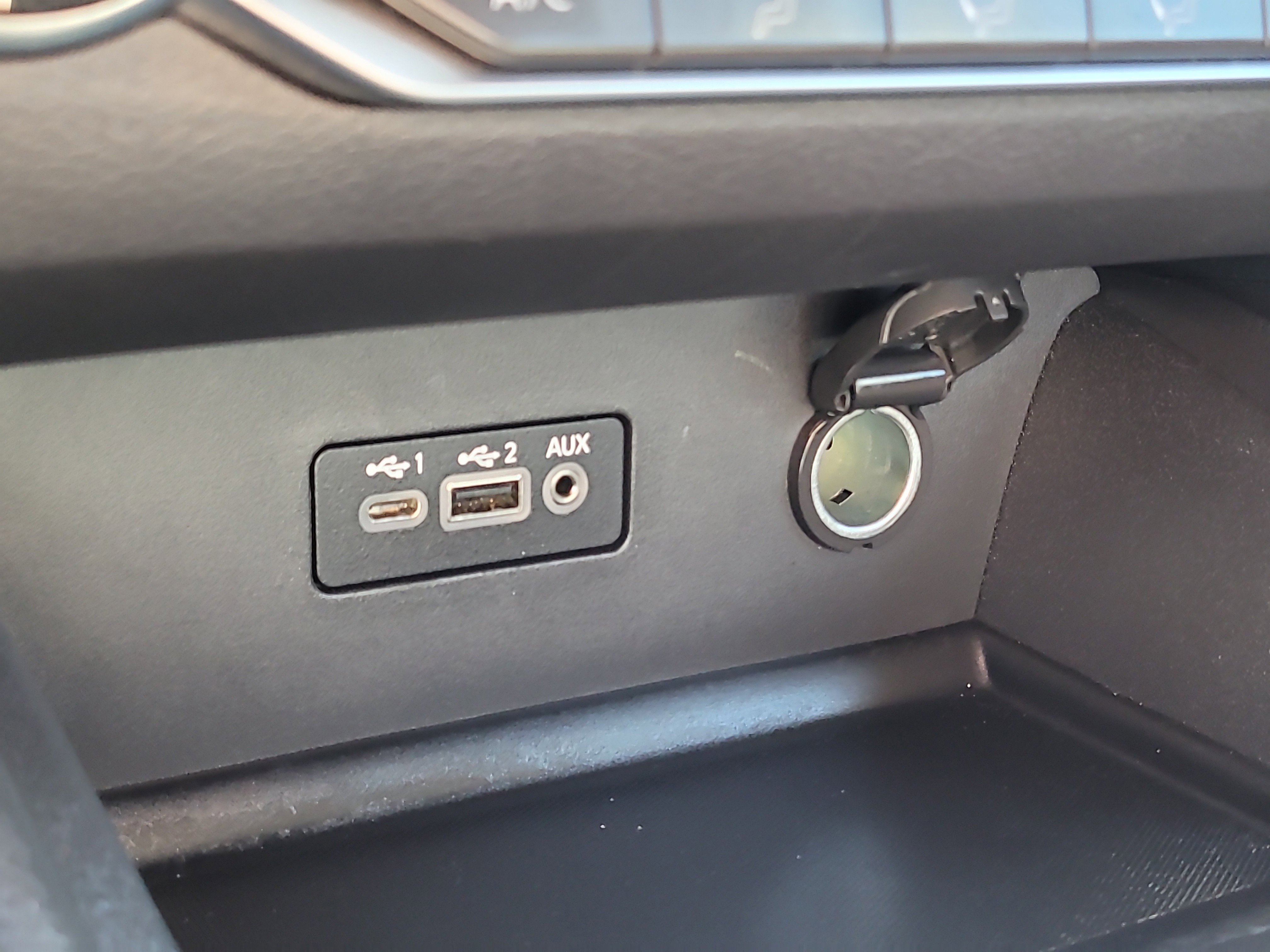 Used 2025 Nissan Altima 2.5 SV image 25