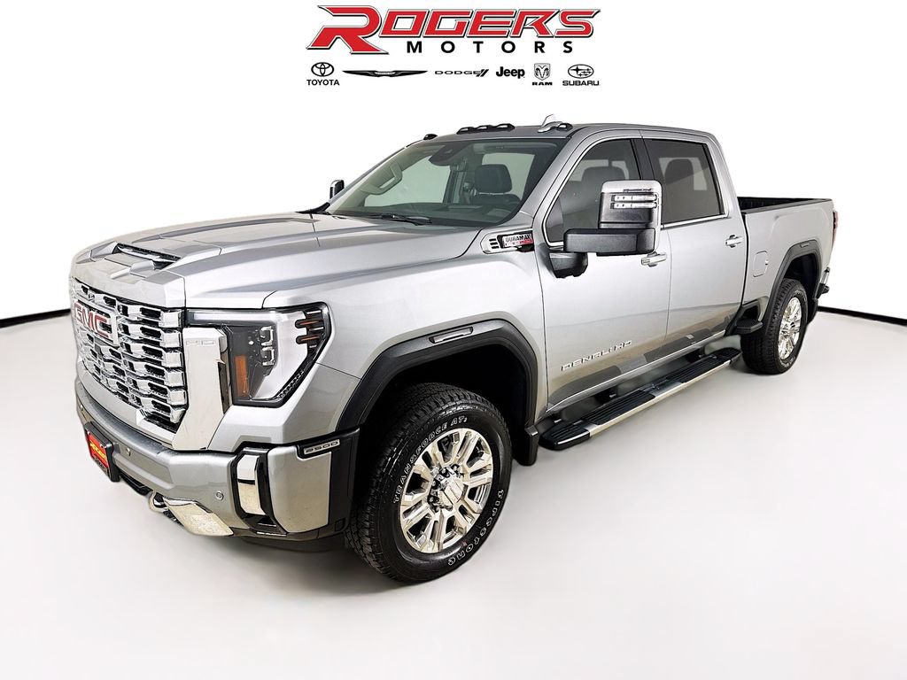 Used 2026 GMC Sierra 2500 Denali w/ Denali Reserve Package AWD/4WD image 3