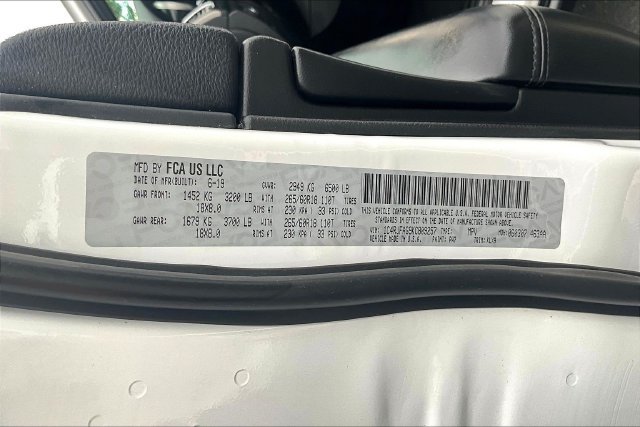 Used 2019 Jeep Grand Cherokee Laredo w/ Laredo X Package AWD/4WD image 19