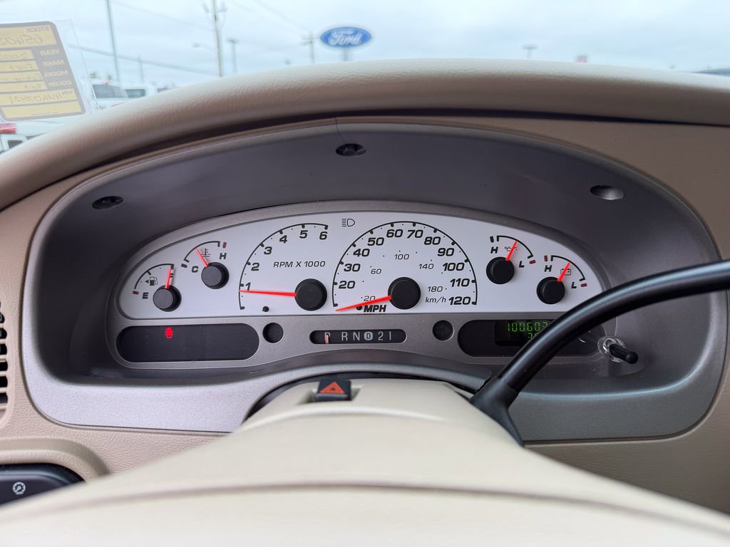 Used 2004 Ford Explorer Sport Trac 4x4 image 22