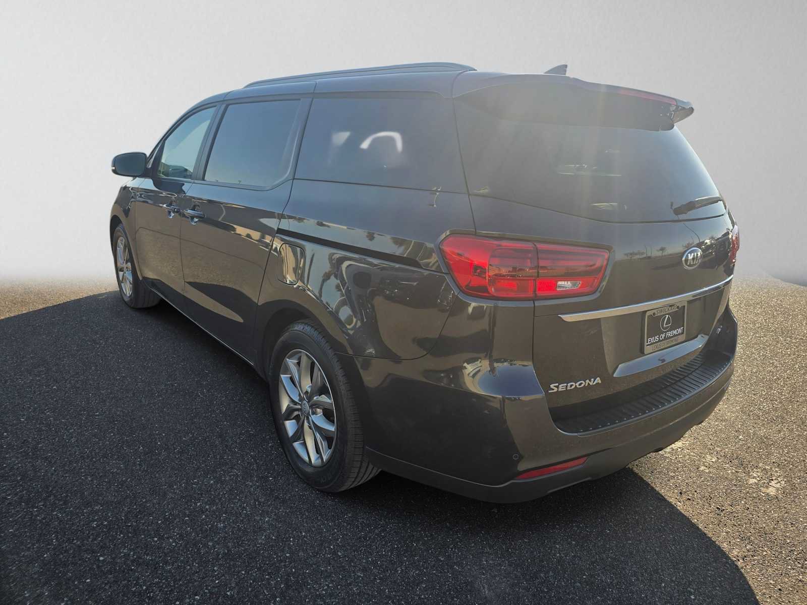 Used 2020 Kia Sedona EX FWD image 5