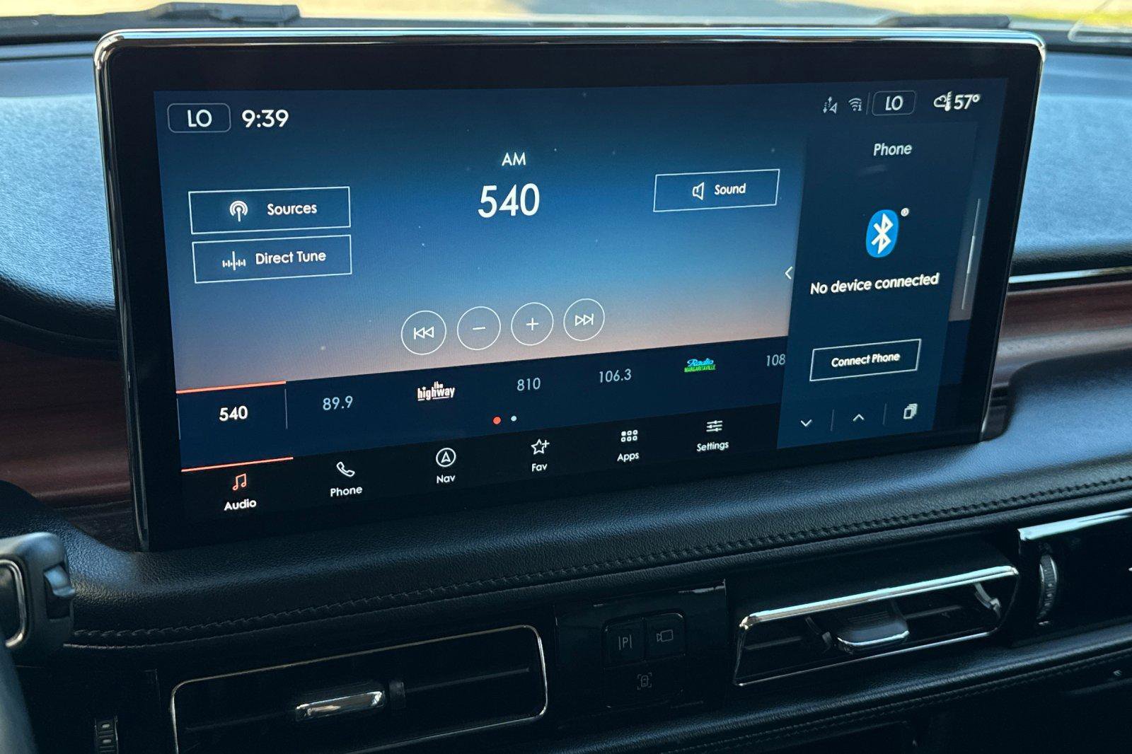 Used 2023 Lincoln Nautilus Reserve w/ Luxury Package image 21