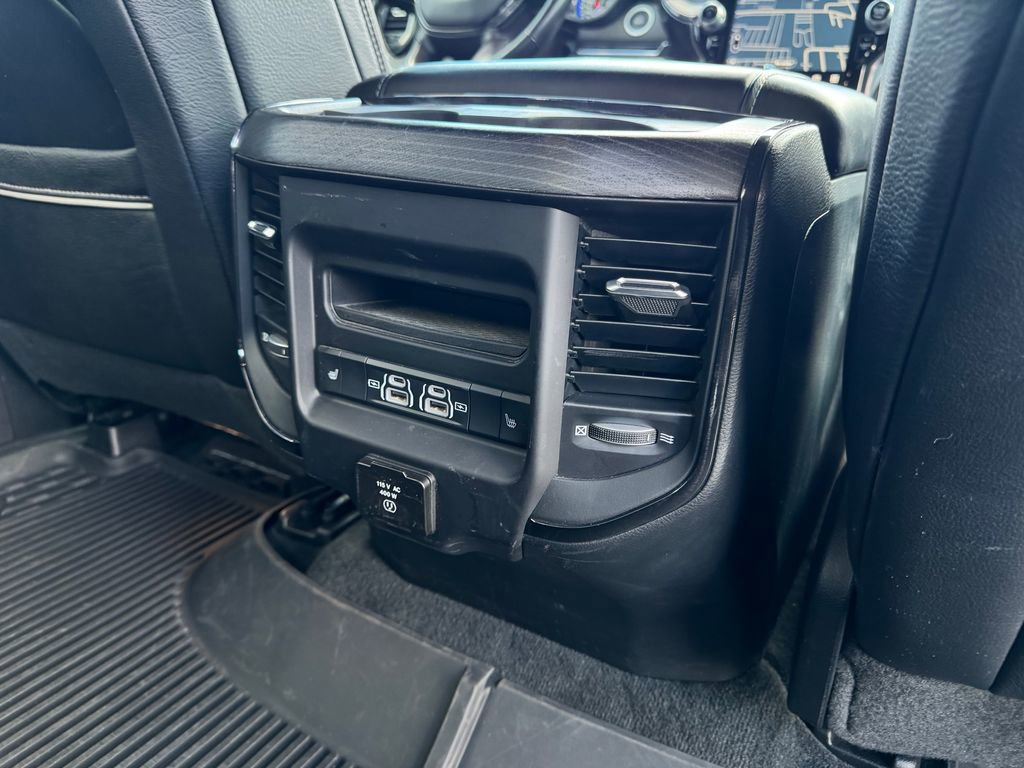 Used 2022 RAM 1500 Limited w/ Cold Weather Group AWD/4WD image 17