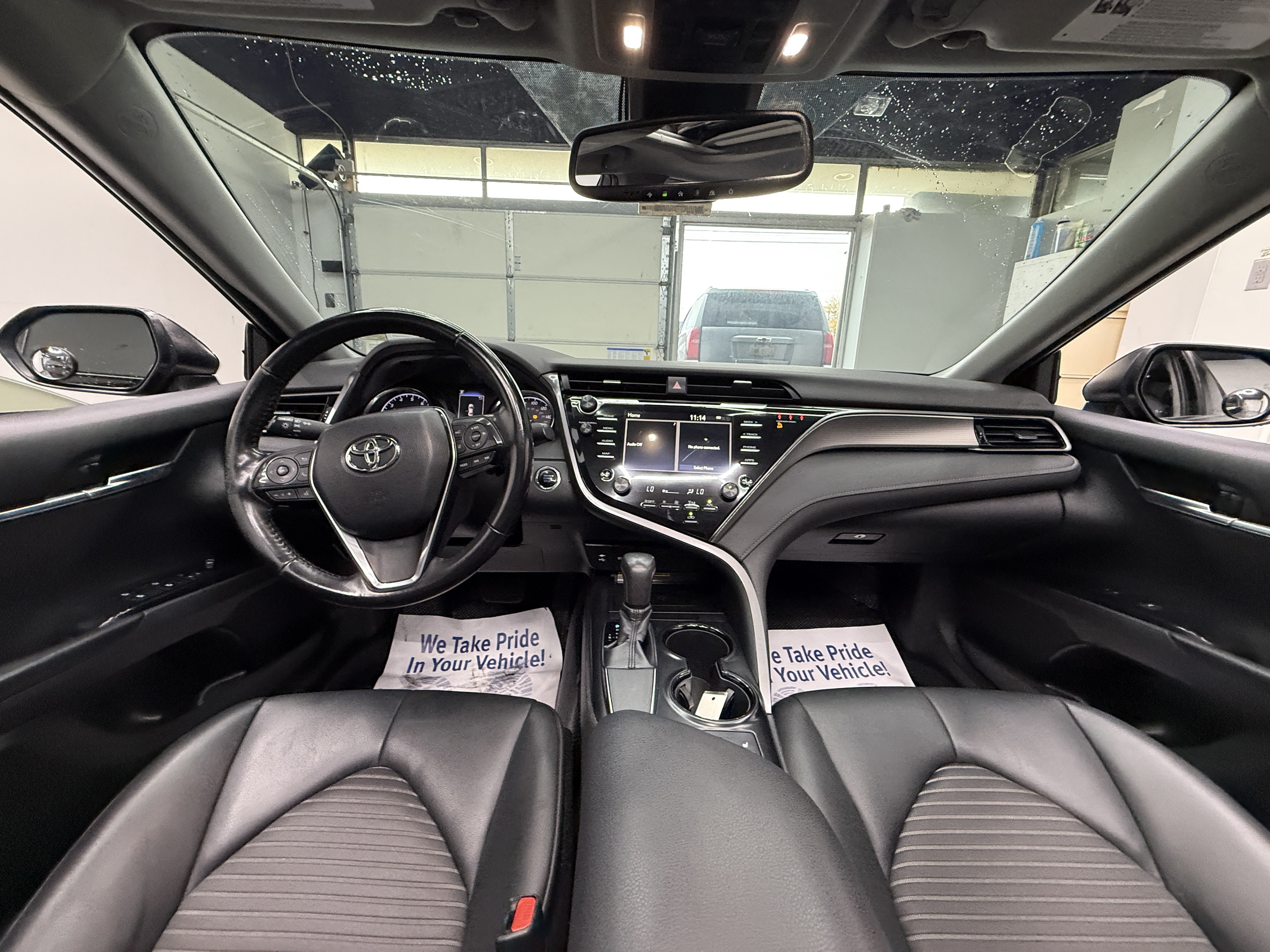 Used 2019 Toyota Camry SE FWD image 13