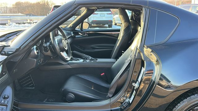 Used 2024 MAZDA MX-5 Miata RF Grand Touring w/ Weather Package image 9