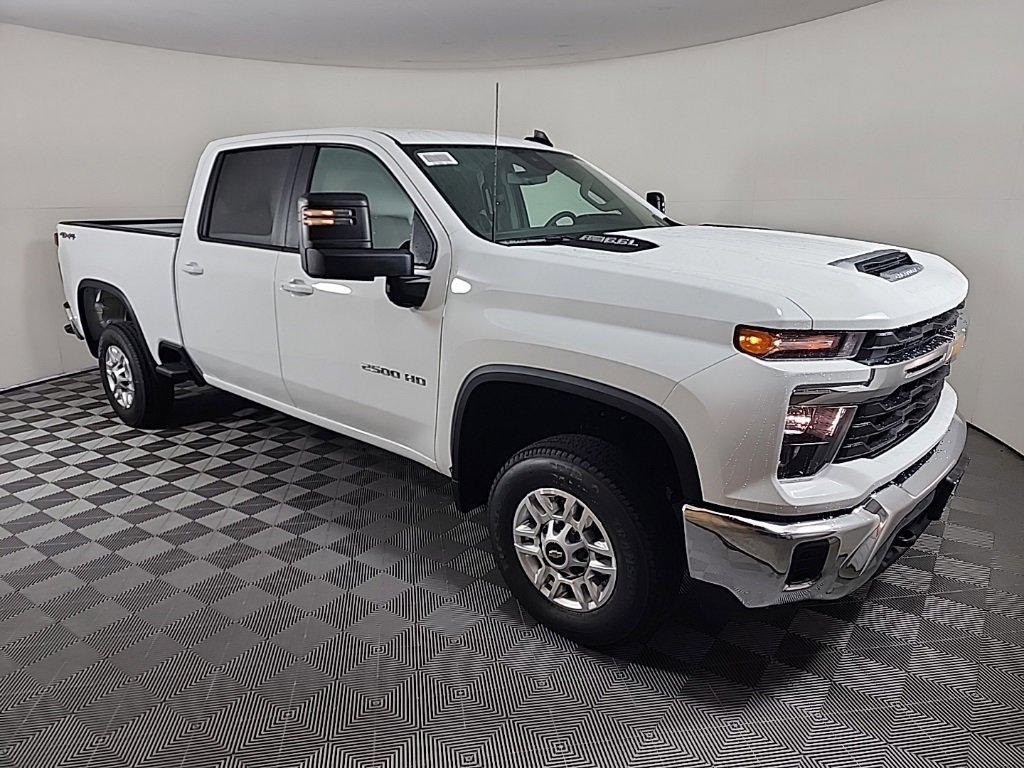 New 2026 Chevrolet Silverado 2500 LT