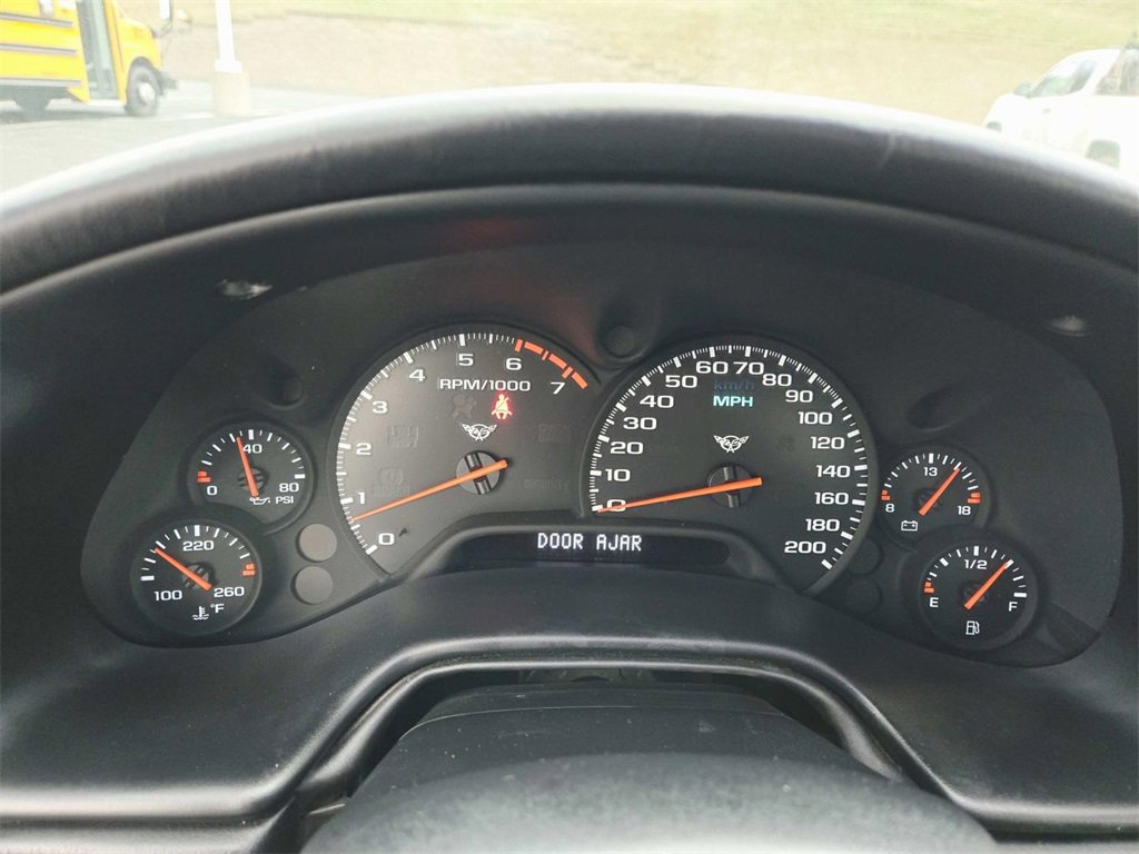 Used 2004 Chevrolet Corvette Convertible w/ Preferred Equipment Group image 19