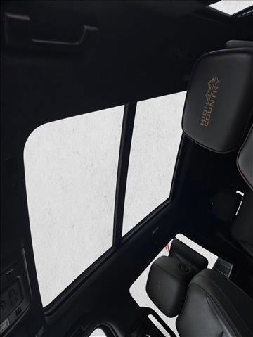 Used 2023 Chevrolet Tahoe High Country w/ Advanced Technology Package image 16