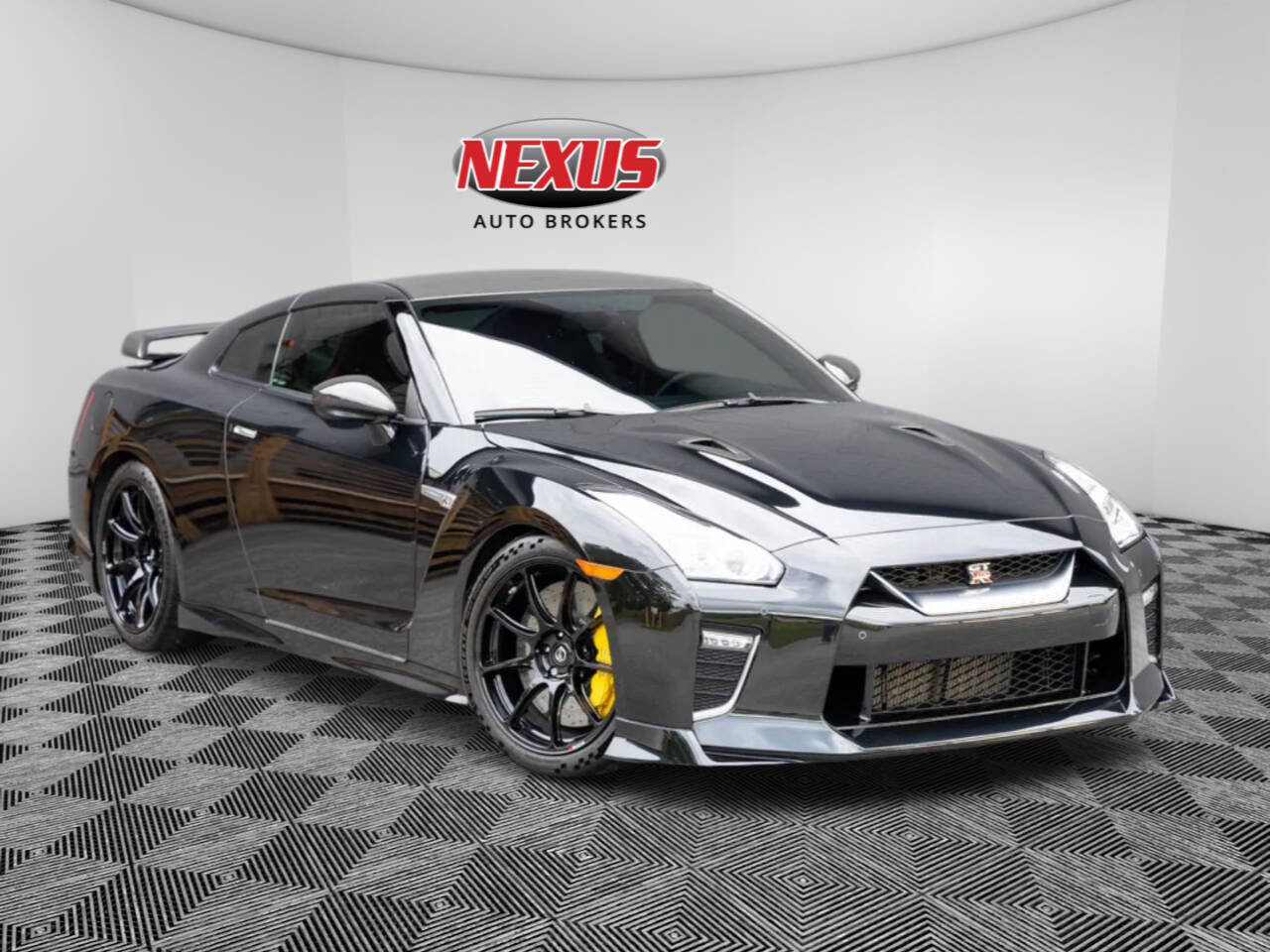 Used 2020 Nissan GT-R Track Edition image 1