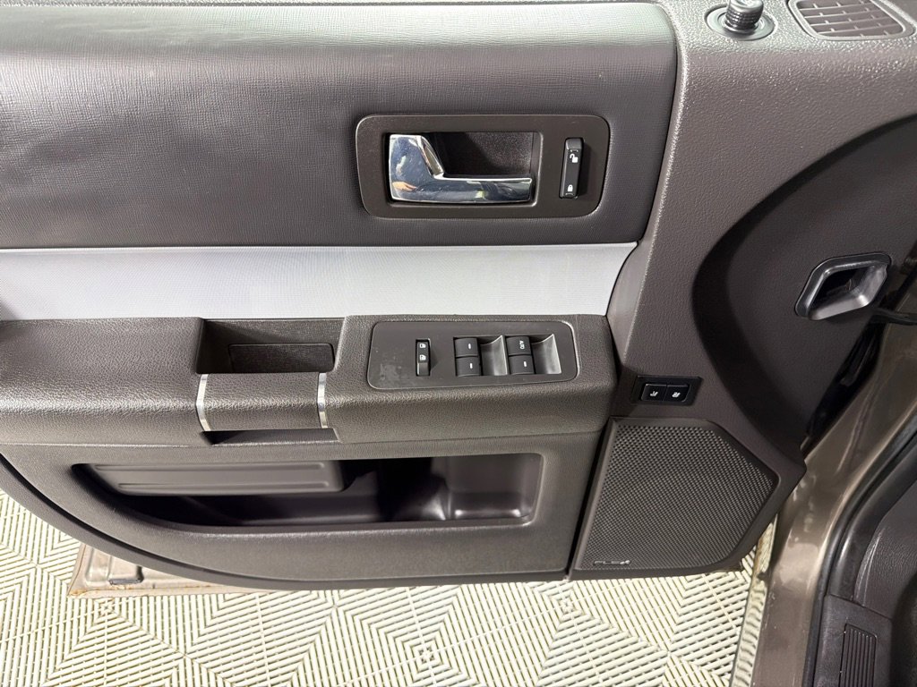 Used 2014 Ford Flex SEL w/ Equipment Group 202A FWD image 10