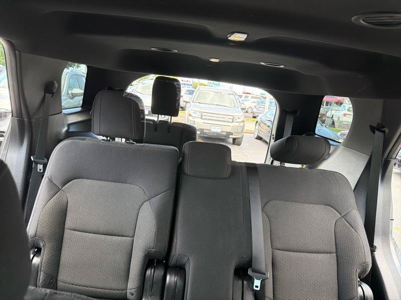 Used 2016 Ford Explorer XLT w/ Equipment Group 201A AWD/4WD image 27