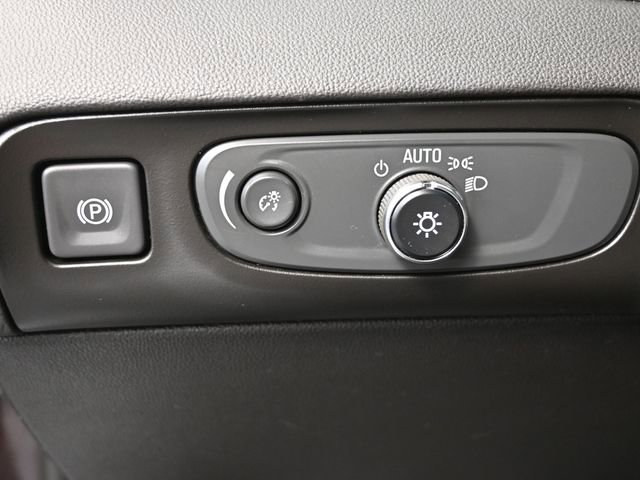 Used 2021 Buick Enclave Avenir w/ Avenir Technology Package image 33