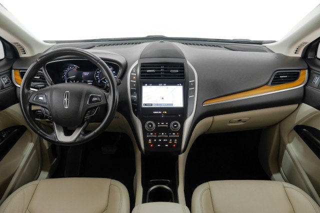 Used 2019 Lincoln MKC Select w/ Select Plus Package AWD/4WD image 12