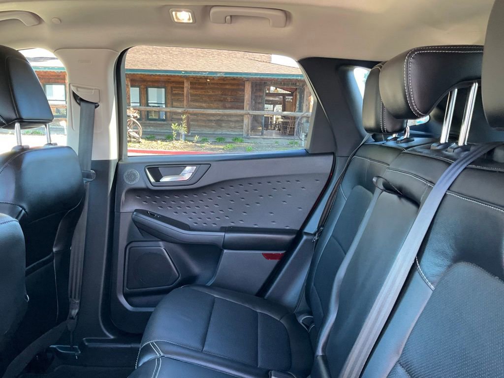 Used 2020 Ford Escape Titanium image 24