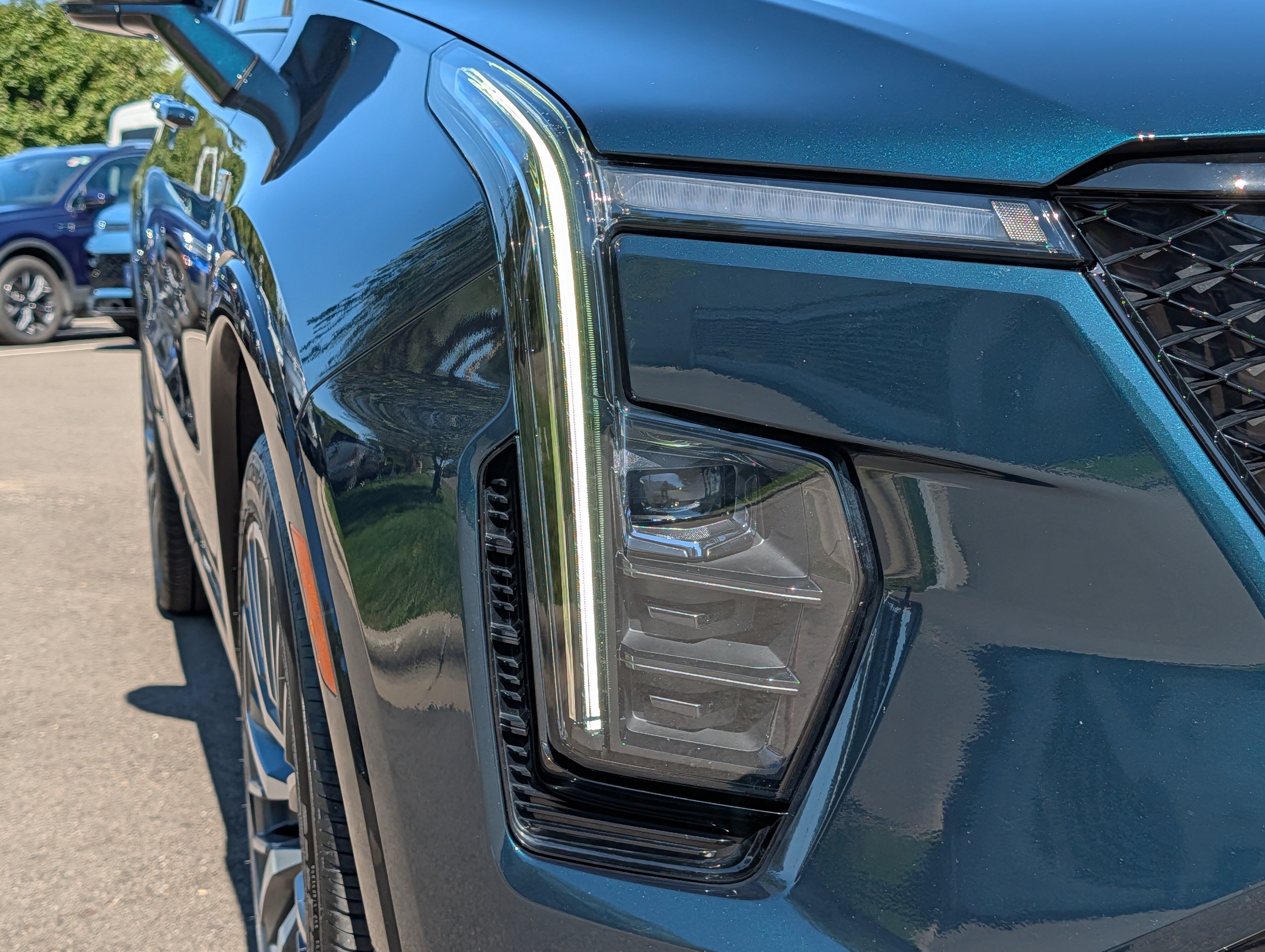 Used 2024 Cadillac XT4 Sport AWD/4WD image 16