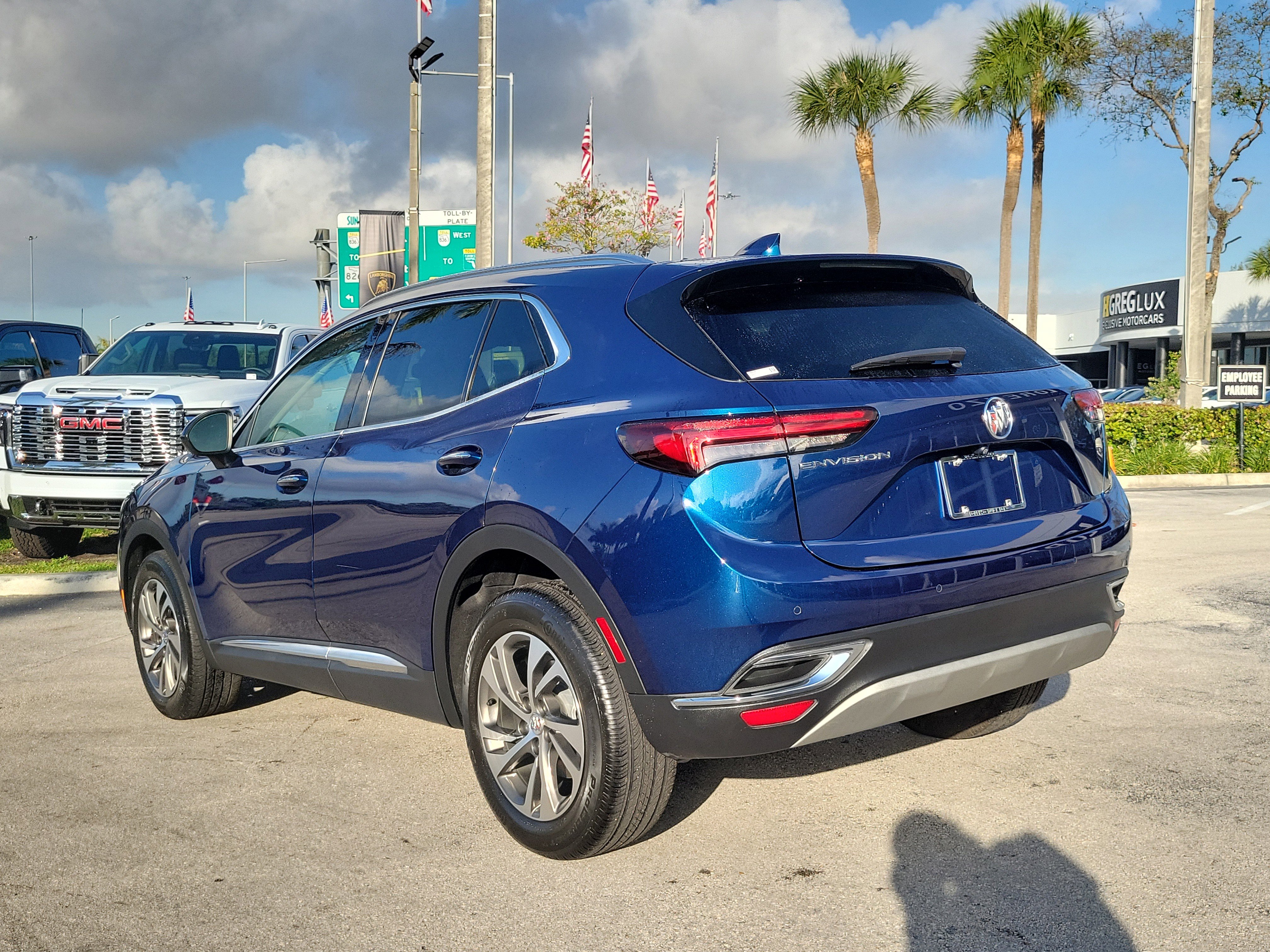 Used 2023 Buick Envision Essence image 7