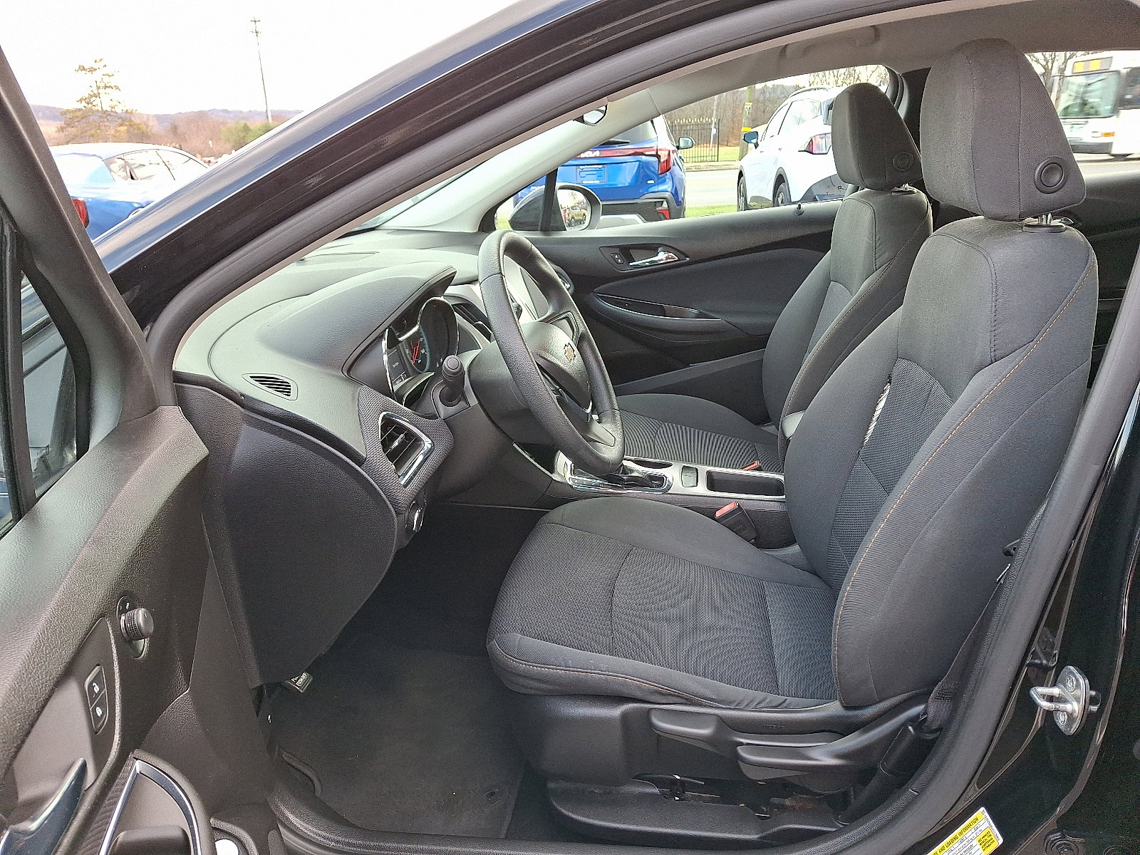 Used 2017 Chevrolet Cruze LS image 14