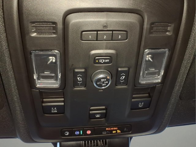 Used 2024 Chevrolet Suburban RST w/ Luxury Package RWD image 23