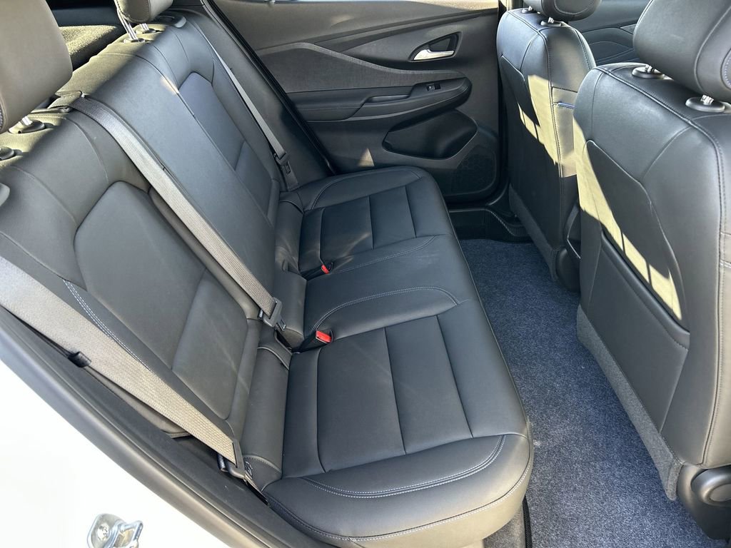 Used 2025 Buick Envista Sport Touring FWD image 27