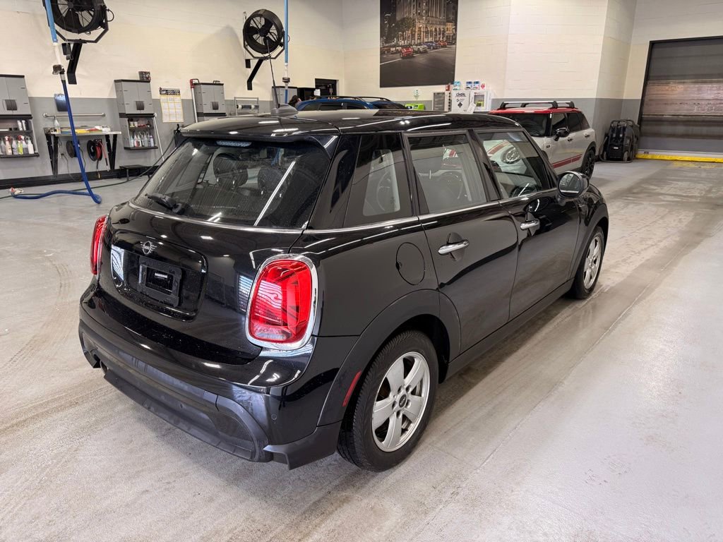 Used 2022 MINI Cooper 4-Door Hardtop w/ Storage Package image 6