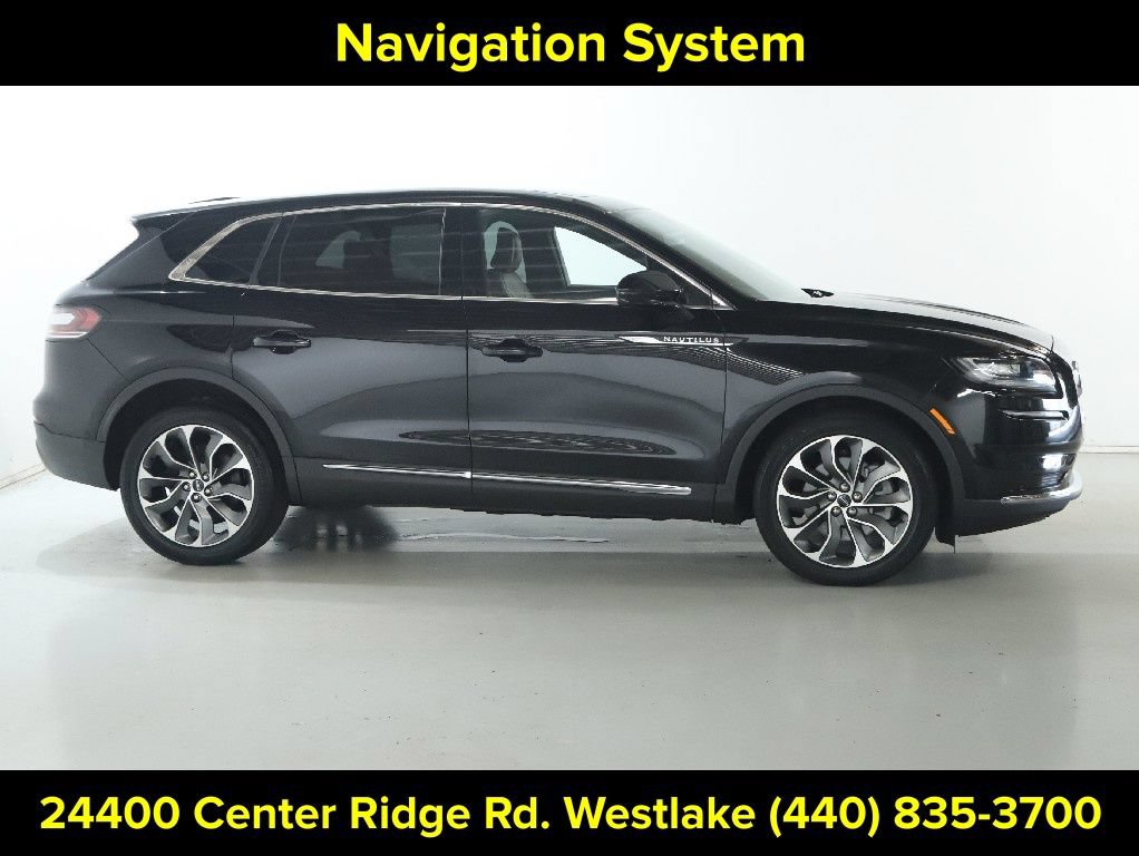 Used 2023 Lincoln Nautilus Reserve AWD/4WD image 11
