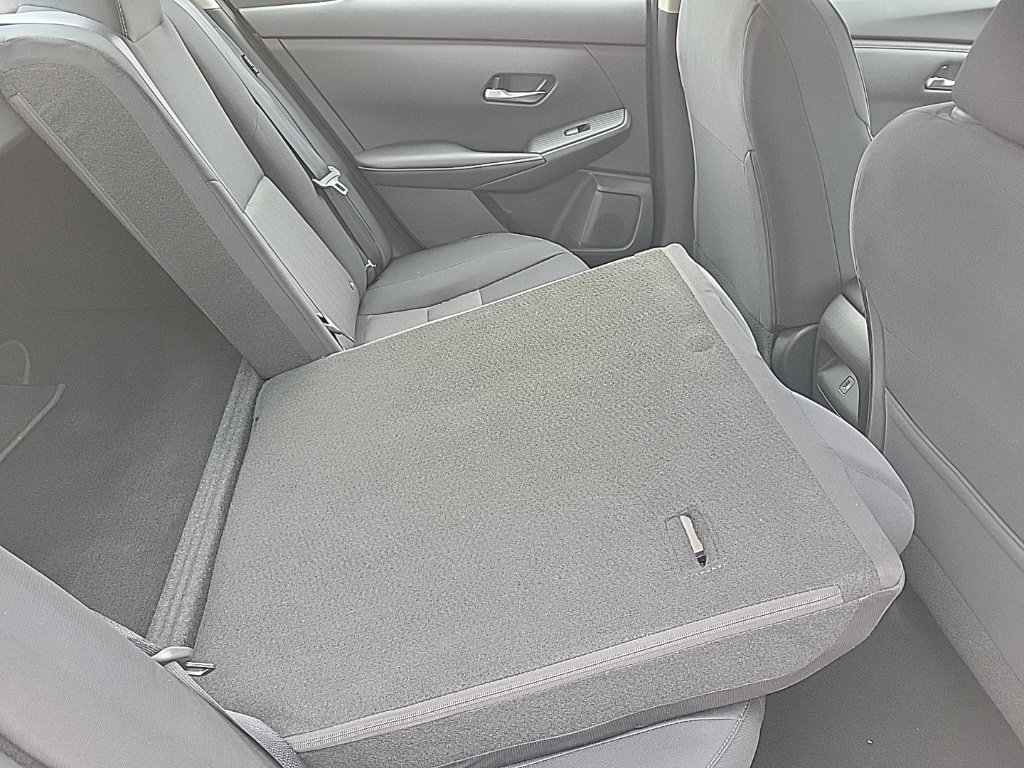Used 2023 Nissan Sentra SV FWD image 14