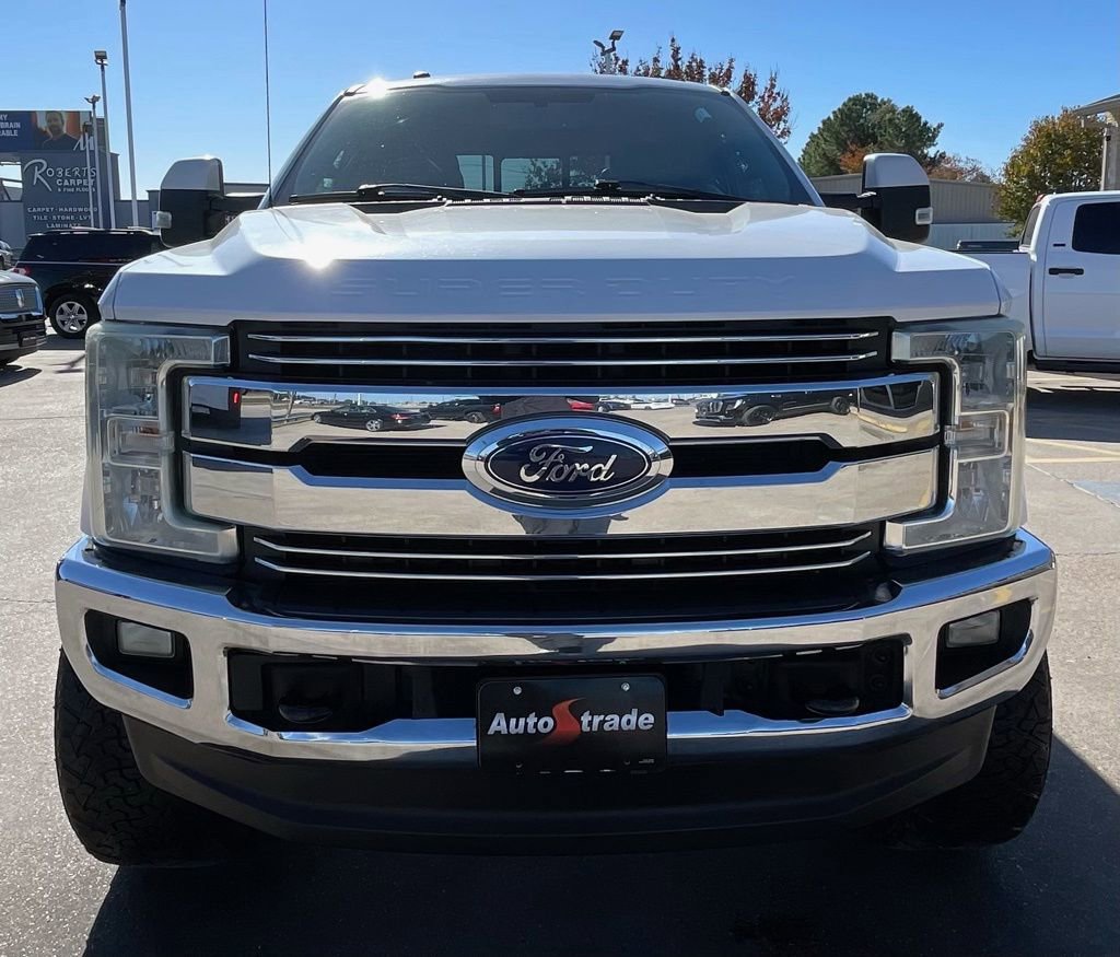 Used 2017 Ford F250 Lariat w/ Lariat Value Package AWD/4WD image 9