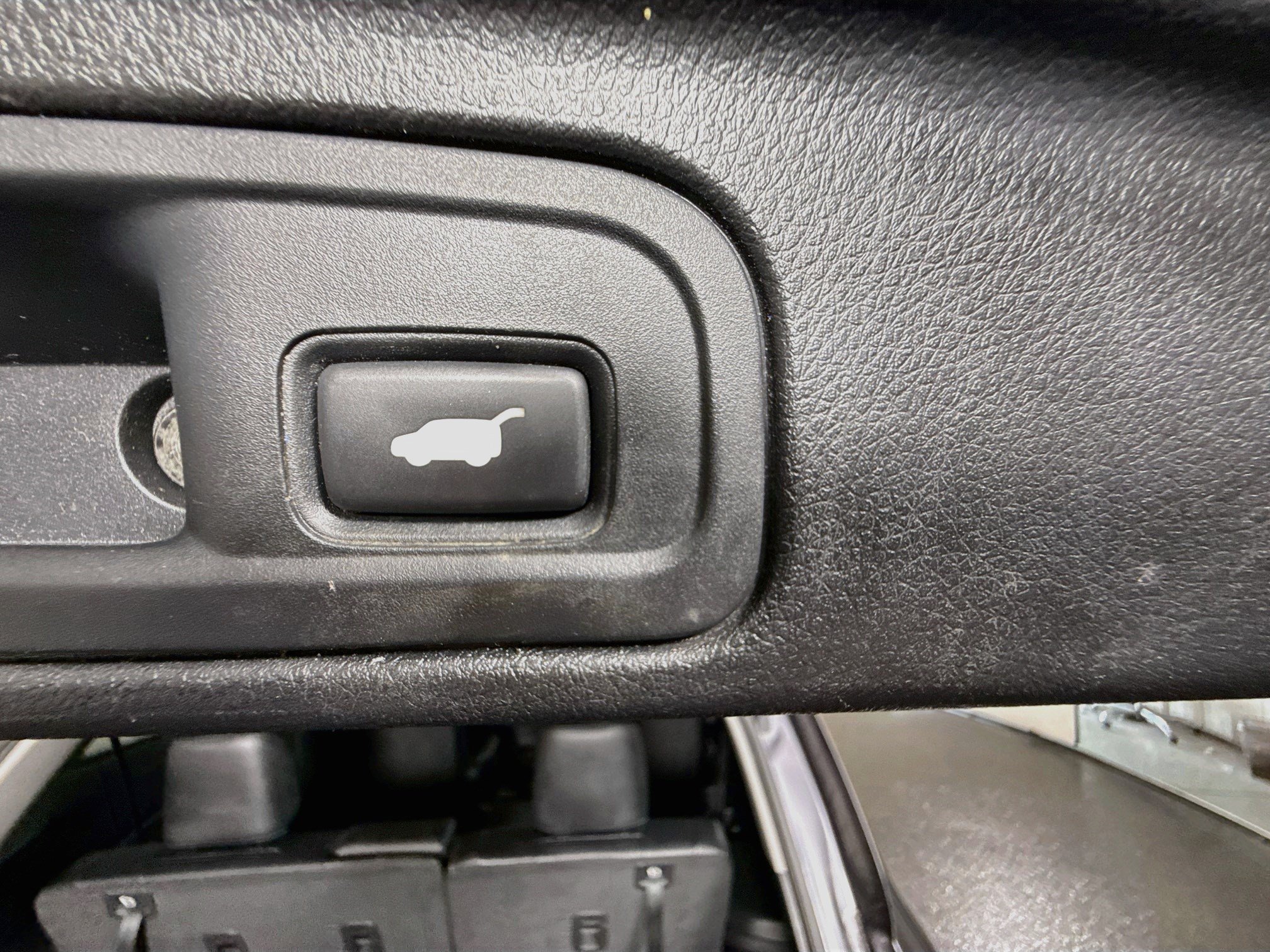 Used 2018 Honda Pilot Elite image 44