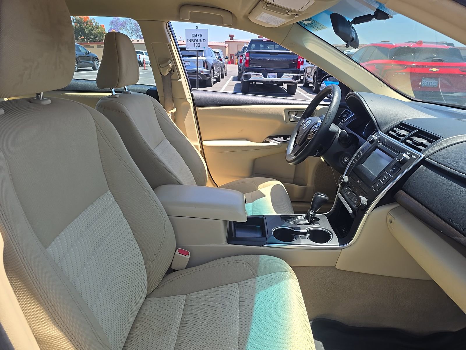 Used 2017 Toyota Camry LE FWD image 14
