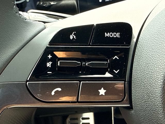 New 2026 Hyundai Elantra SEL FWD image 22