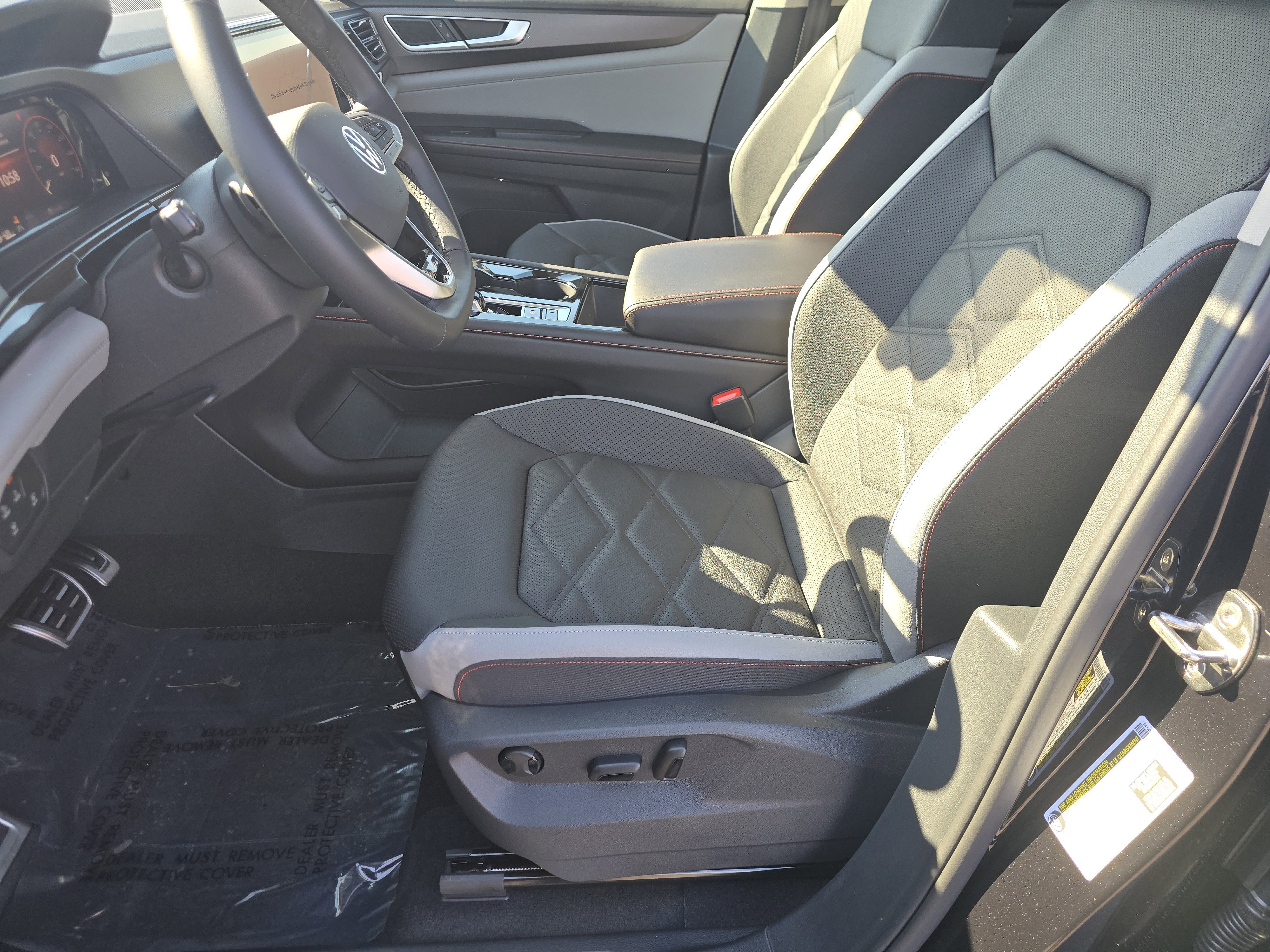 New 2026 Volkswagen Atlas Peak Edition image 18