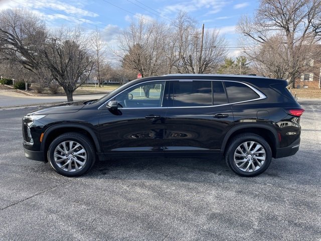 Used 2025 Buick Enclave Preferred image 8