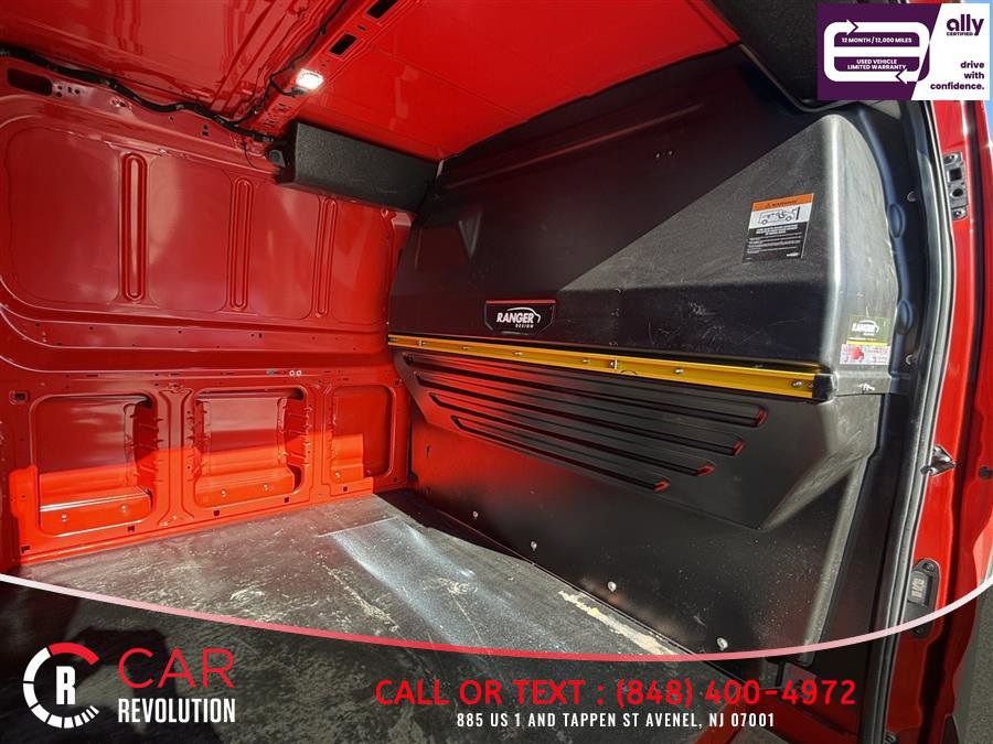 Used 2023 Ford Transit 250 Low Roof RWD image 11
