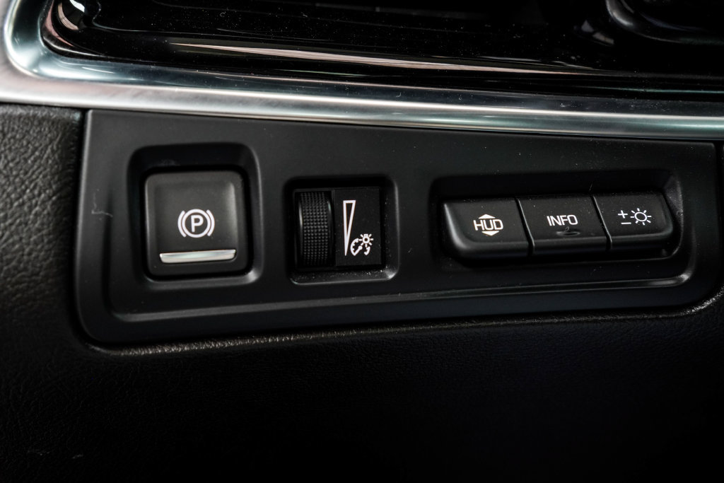 Used 2023 Cadillac XT6 Premium Luxury w/ Technology Package FWD image 43