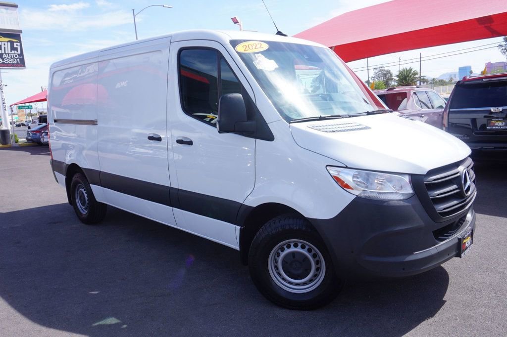 Used 2022 Mercedes-Benz Sprinter 1500 image 2