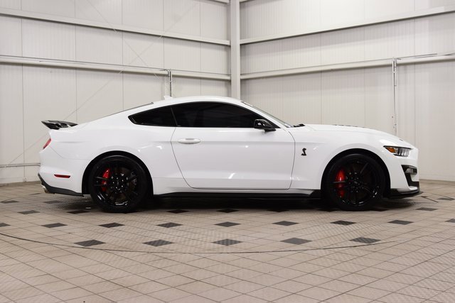 Used 2021 Ford Mustang Shelby GT500 w/ Technology Package image 9