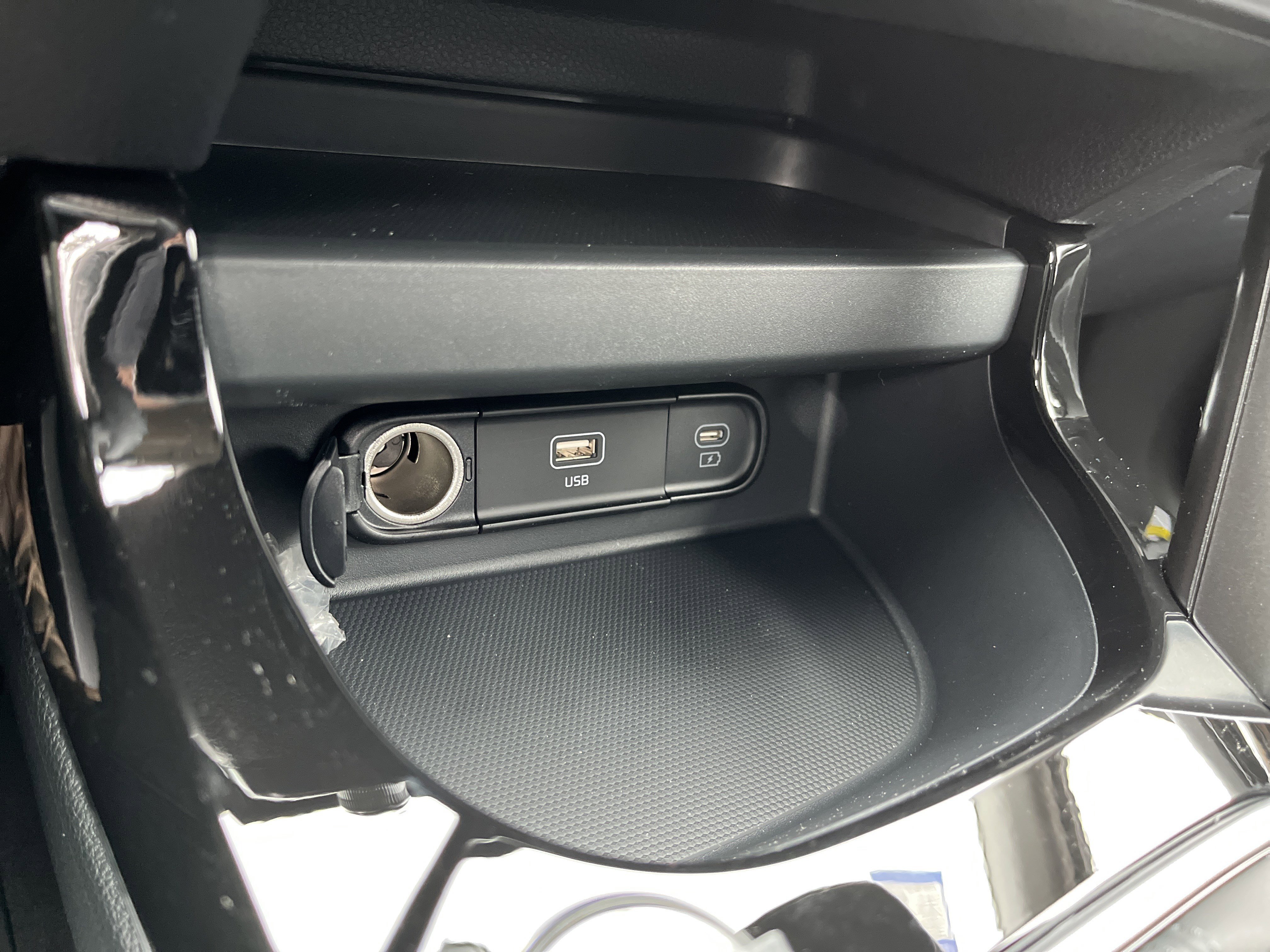 New 2026 Kia Seltos S FWD image 13