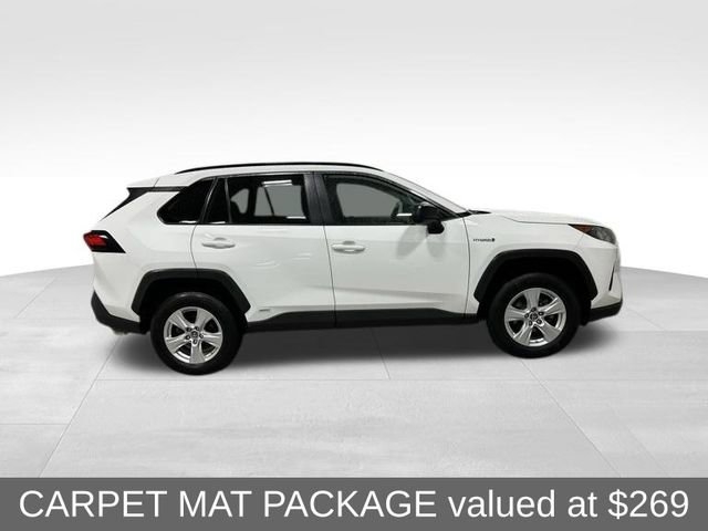 Used 2019 Toyota RAV4 LE w/ Carpet Mat Package AWD/4WD image 4