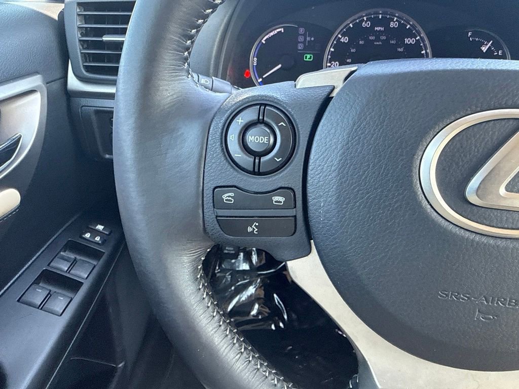 Used 2015 Lexus CT 200h w/ Navigation Package FWD image 15