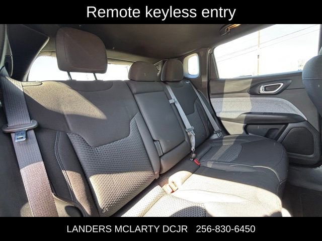 Used 2024 Jeep Compass Sport image 14