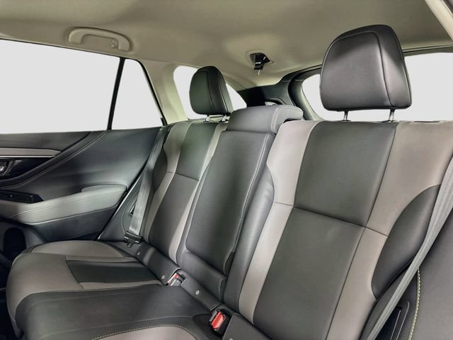 Certified 2025 Subaru Outback Onyx Edition AWD/4WD image 27